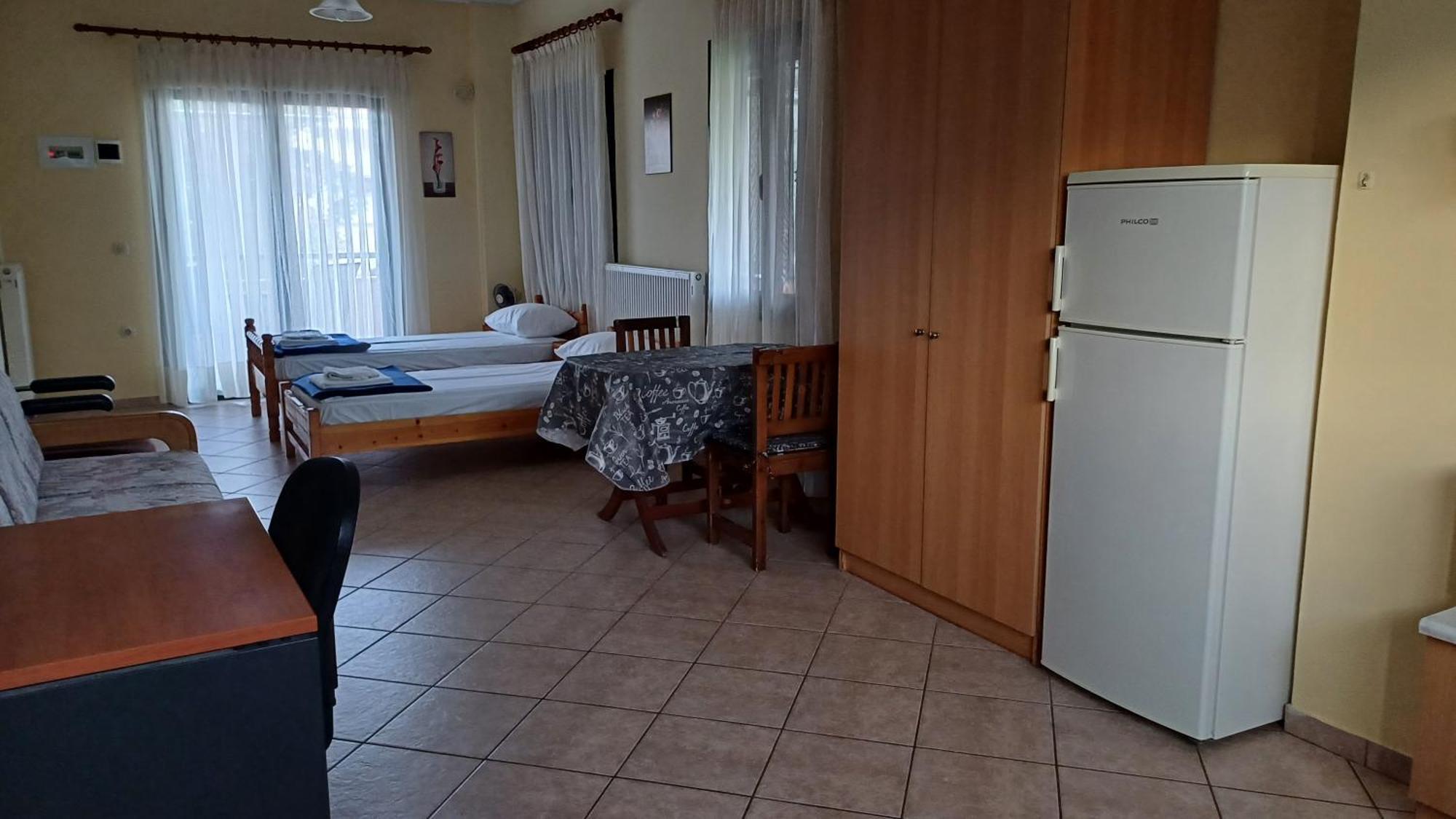 Studio Apartments Eirini Pyrgi Thermis エクステリア 写真